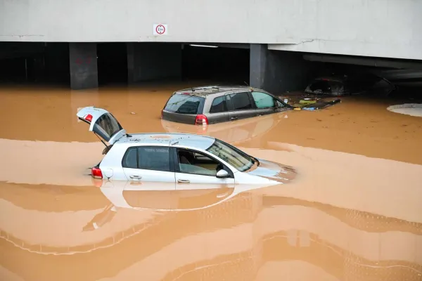 Declaring Flooding When Selling a House (UK)