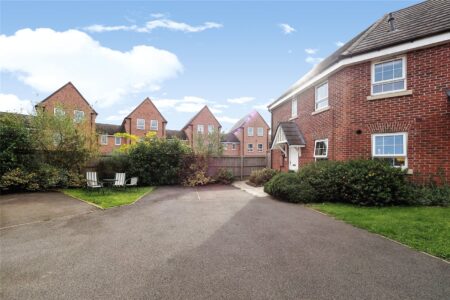 Ettrick Way, Lubbesthorpe, Leicester, Leicestershire, LE19 4BB