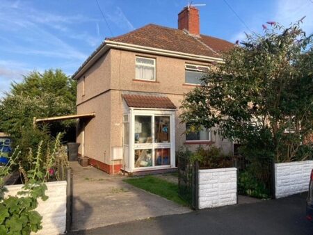 Kenmare Road, Bristol, Somerset, BS4 1PB